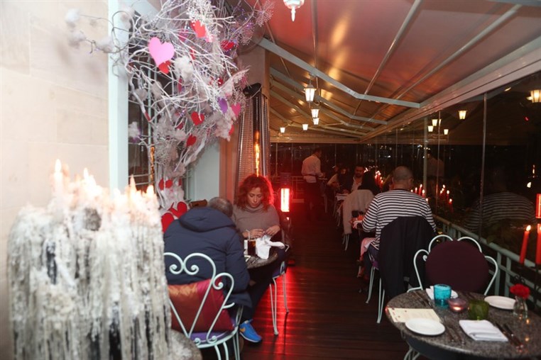 Valentine's at eCafe Sursock